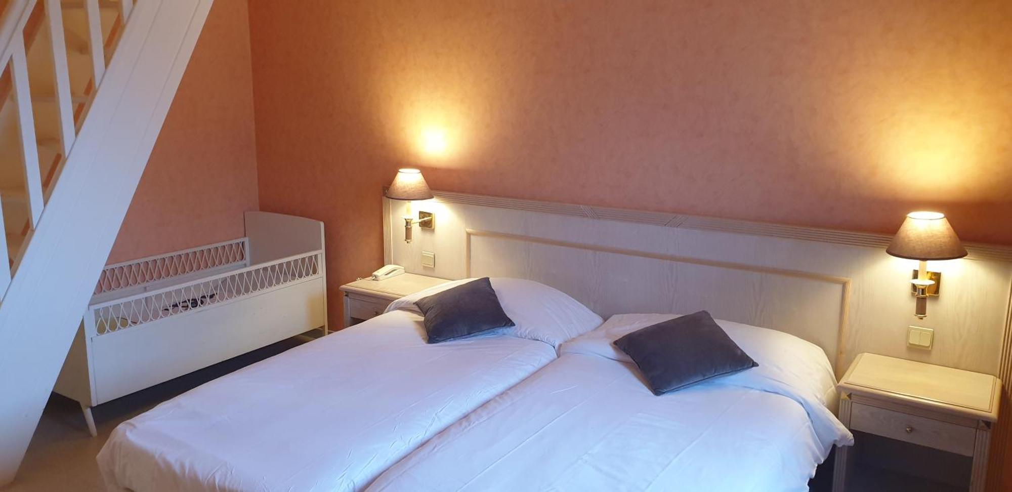Logis L'Auberge Bourbonnaise Saint-Yorre Экстерьер фото